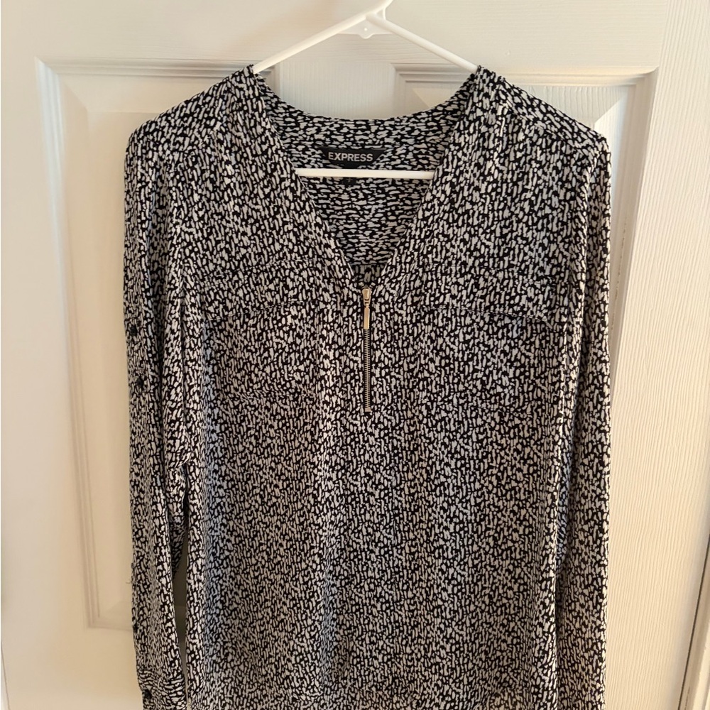 Express Black and White Zip Front Long Sleeve Top